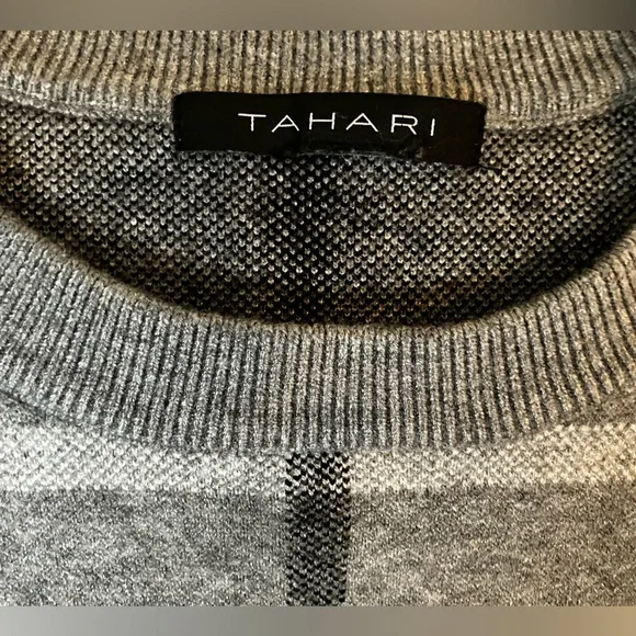 TAHARI Gray Windowpane Pattern Crew Neck Knit Sweater- Size Small - Picture 3 of 7